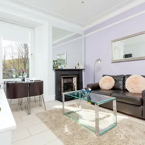 edinburgh-near-centre-luxury-apartment.edinburghhotelsuk.org/